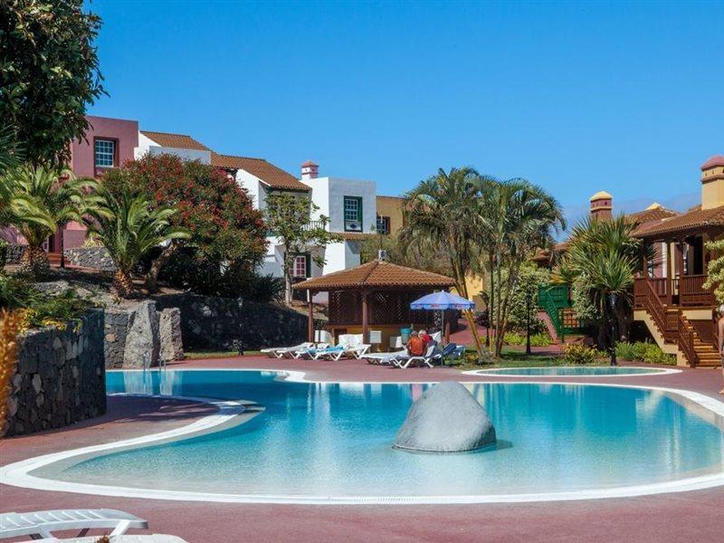 Apartamentos Oasis San Antonio Лос-Канкахос Екстер'єр фото