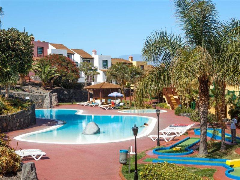 Apartamentos Oasis San Antonio Лос-Канкахос Екстер'єр фото