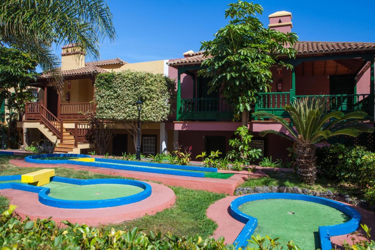 Apartamentos Oasis San Antonio Лос-Канкахос Екстер'єр фото